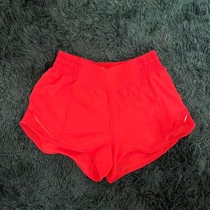 Lululemon Athletic Hotty Hot Shorts Lip Gloss